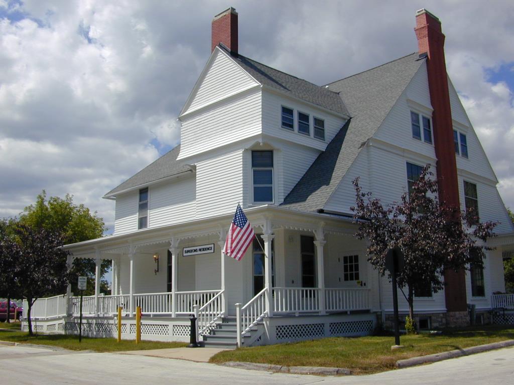 Surgeon's Quarters Building 17